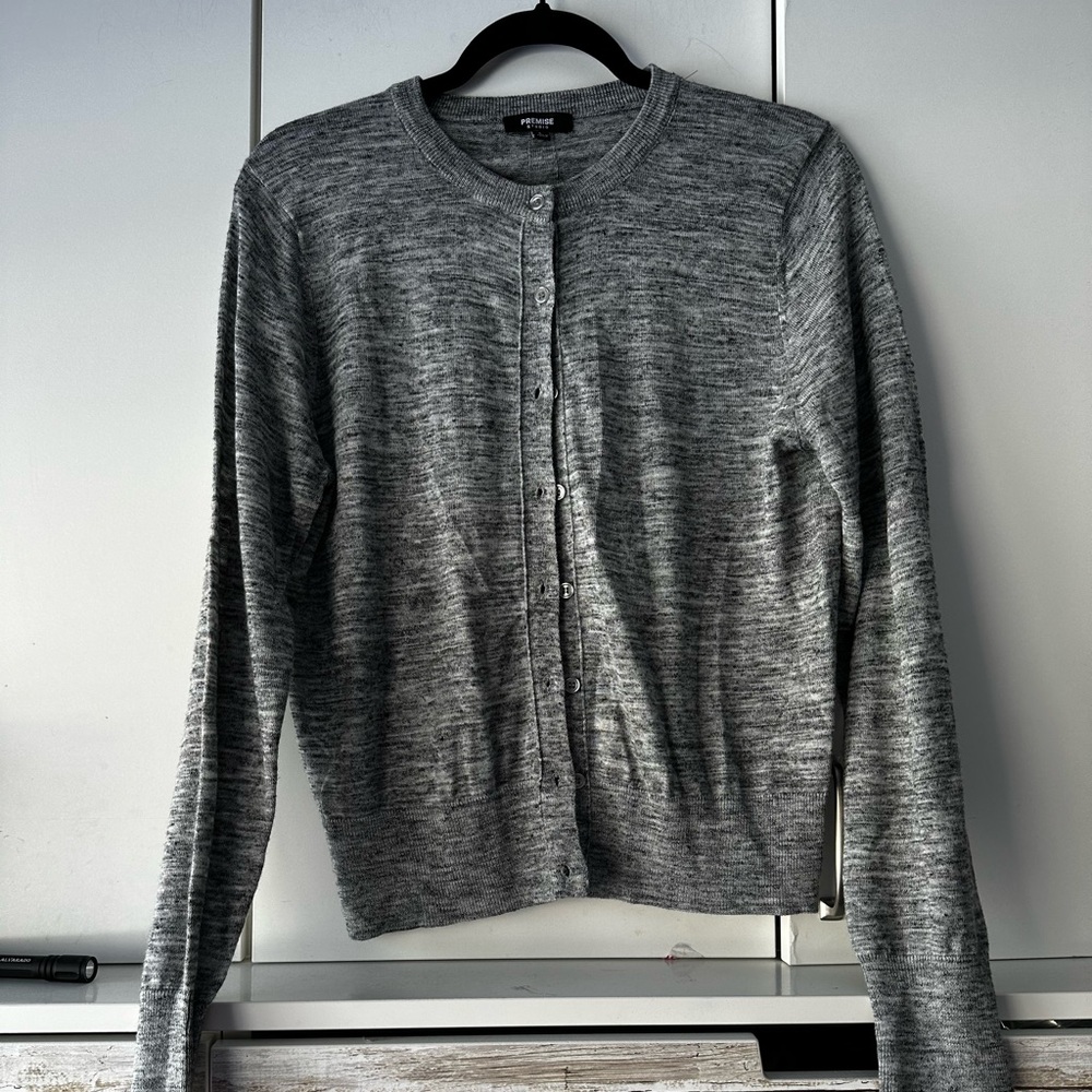 🖤 Premise Studio Gray Cardigan Button Front Lightweight Size L